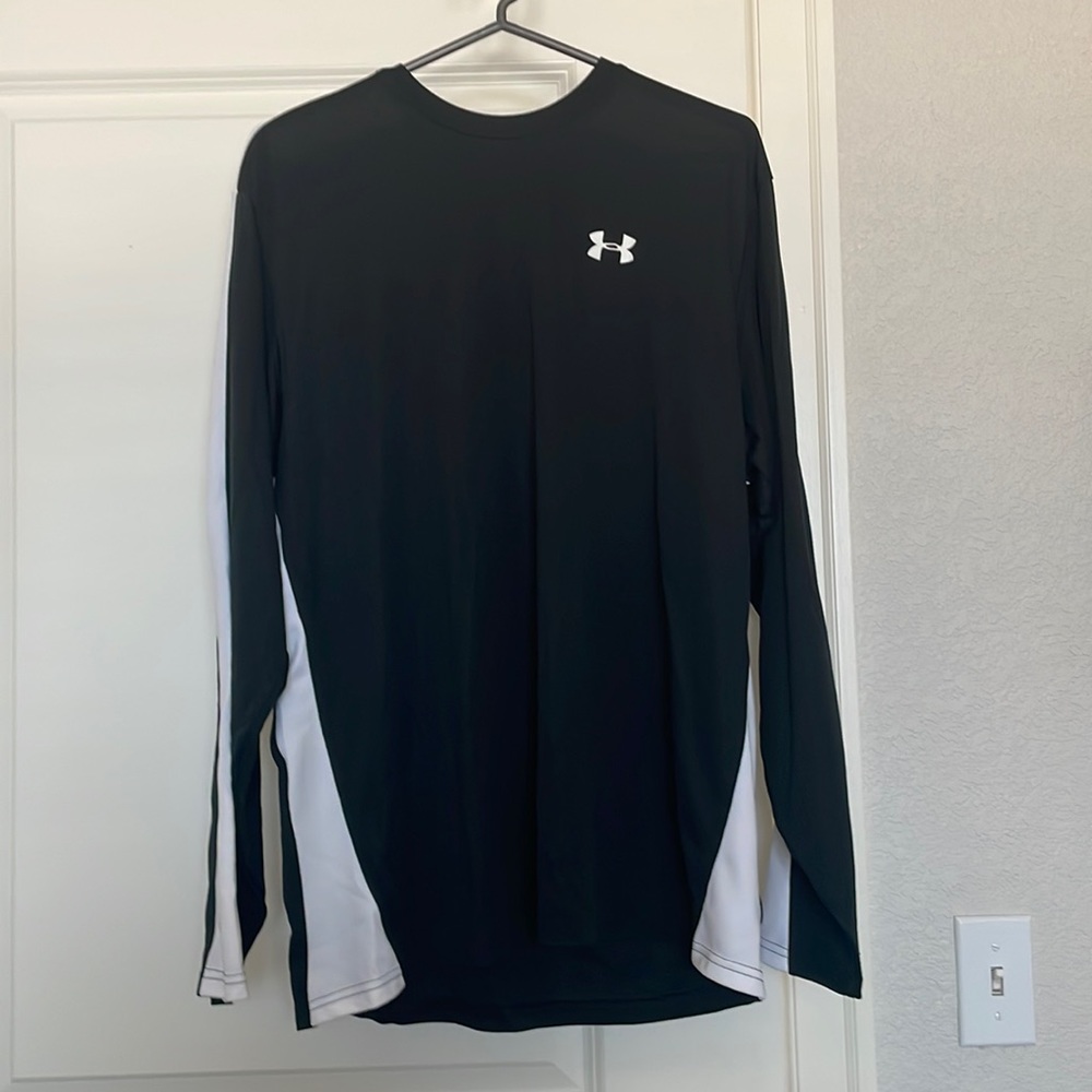 Black and white large Under Armor men’s long sleeve workout shirt